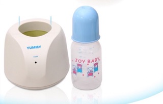Máy hâm sữa Yumi tặng bình sữa