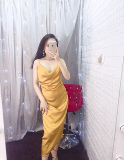 Váy lụa cổ đổ