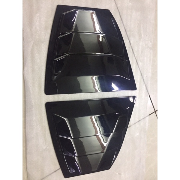 Ốp mang cá Mazda 3 2014-2021