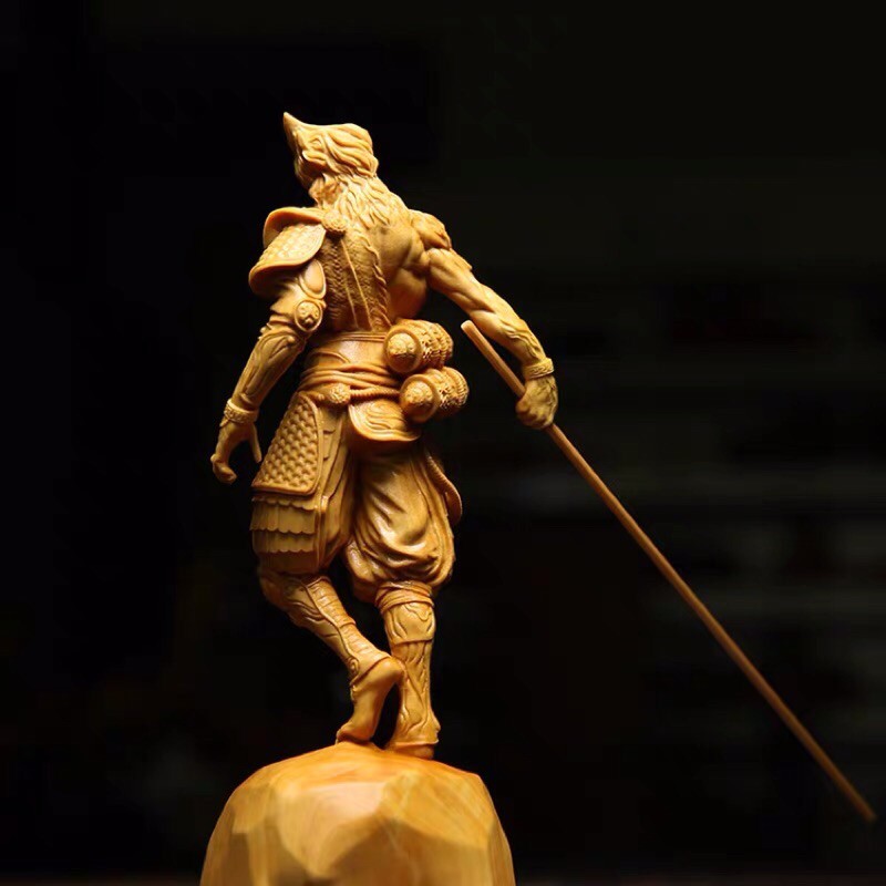 Tượng gỗ Tề Thiên Hàng Yêu-cao 17cm.