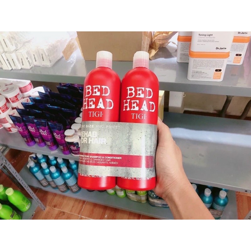dầu gội tigi đỏ