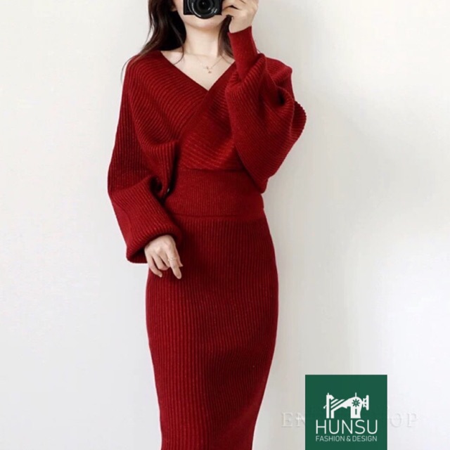Set len cổ V
