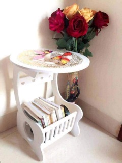 Kệ bàn tròn để đầu giường