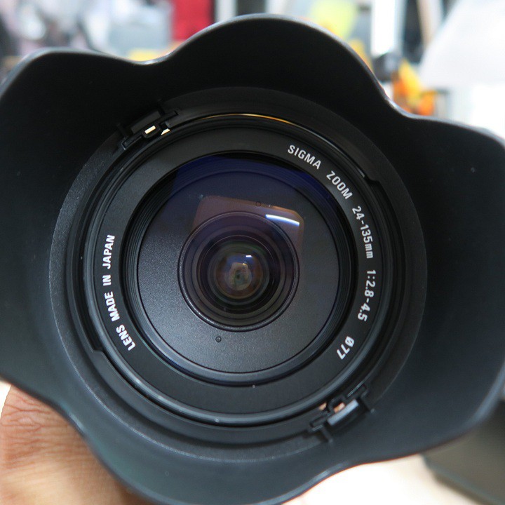 Ống kính Sigma 24-135 f2.8-4.5 cho máy ảnh Canon ngàm EF
