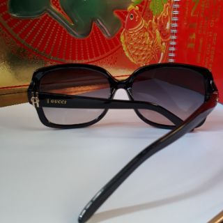 MẮT KÍNH NỮ GUCCI THỜI TRANG