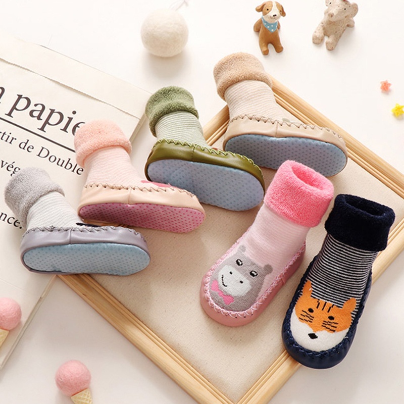 Vớ Chống Trượt Dày Dặn In Họa Tiết Hoạt Hình Dễ Thương Thời Trang Thu Đông Cho Bé