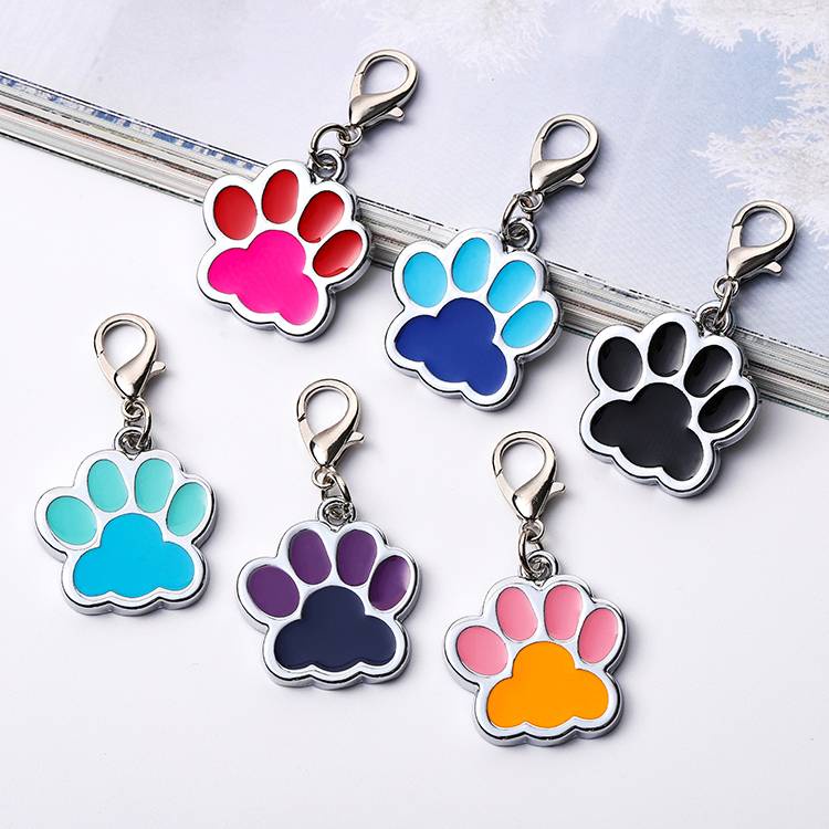 Móc khóa mặt bàn chân mèo khắc tên chống thất lạc cho thú cưng