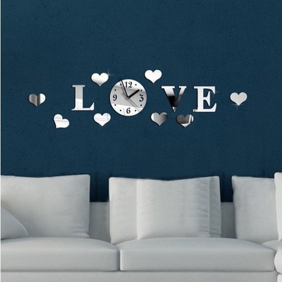 Đồng hồ treo tường Acrylic mặt gương kiểu chữ "LOVE" 3D