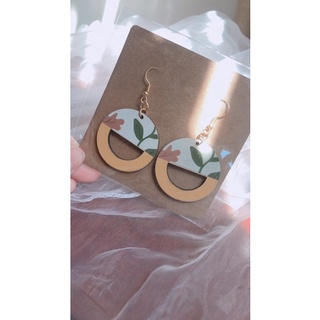 Khuyên tai vintage