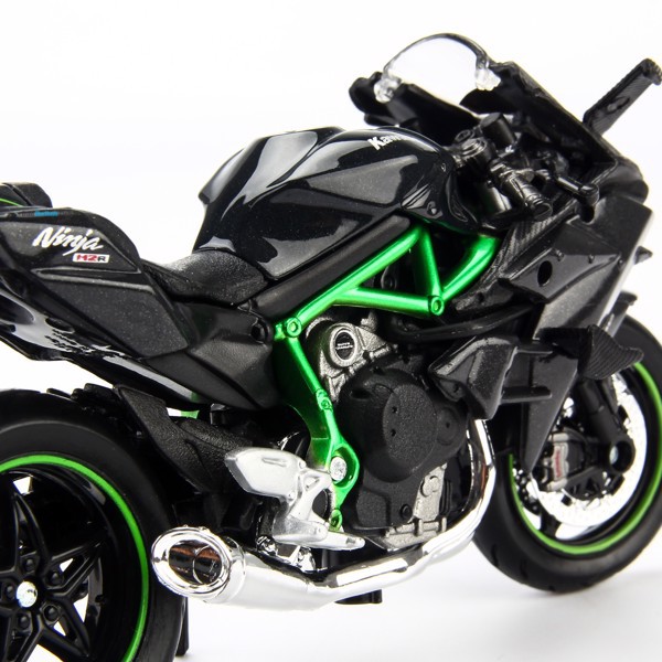 Mô hình xe moto Kawasaki 1:18 Maisto, Welly