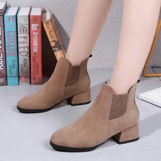 Giầy  boot da lộn!