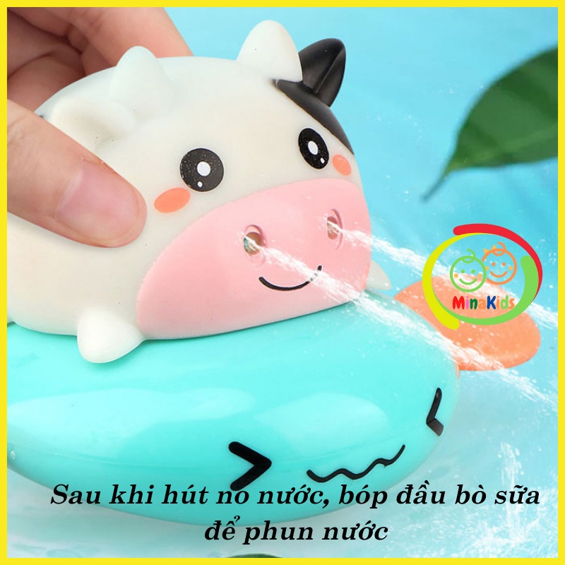 Đồ Chơi Thả Bồn Tắm Bò Sữa Chèo Thuyền Phun Nước Vặn Cót Bơi Lội Cho Bé Thích Thú Vận Động Khỏe Mạnh