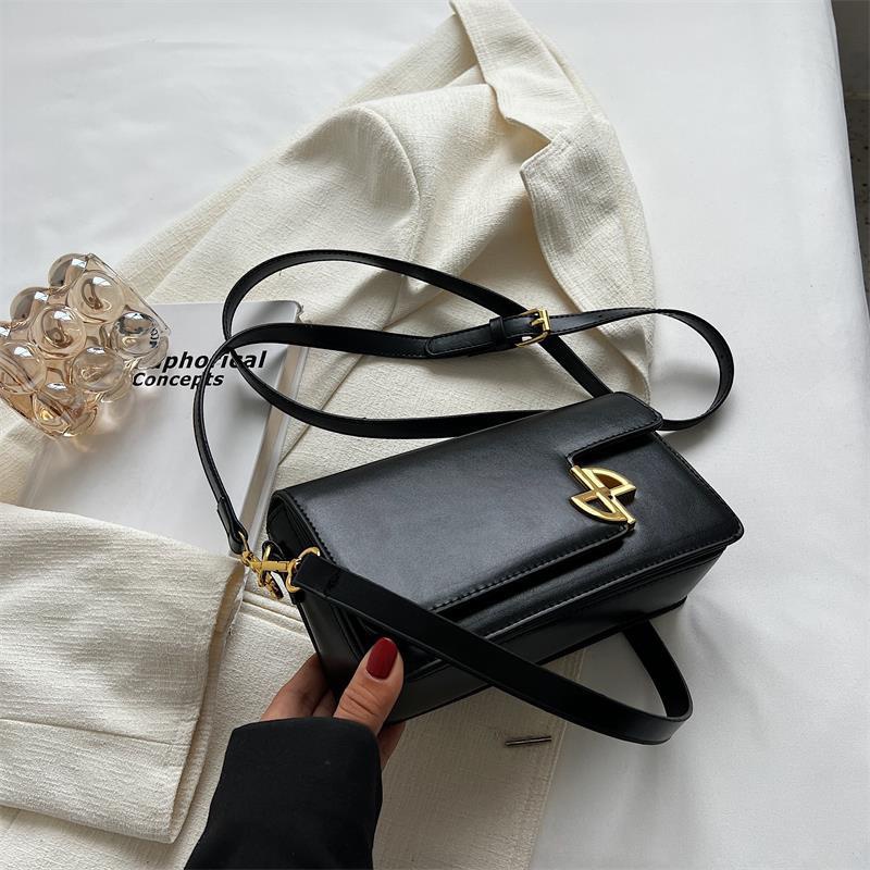 Ielgy Túi Đeo Chéo Nhỏ Hình Vuông Phong Cách Phương Tây Phổ Biến Và Nổi Tiếng Cho Nữ