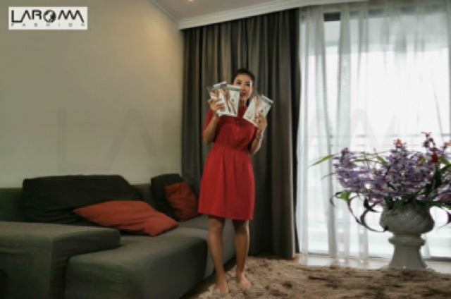 Quần tất Laroma siêu dai rách dọc