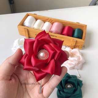 Hoa Cài Áo Handmade Cao Cấp Ruy Băng Lụa