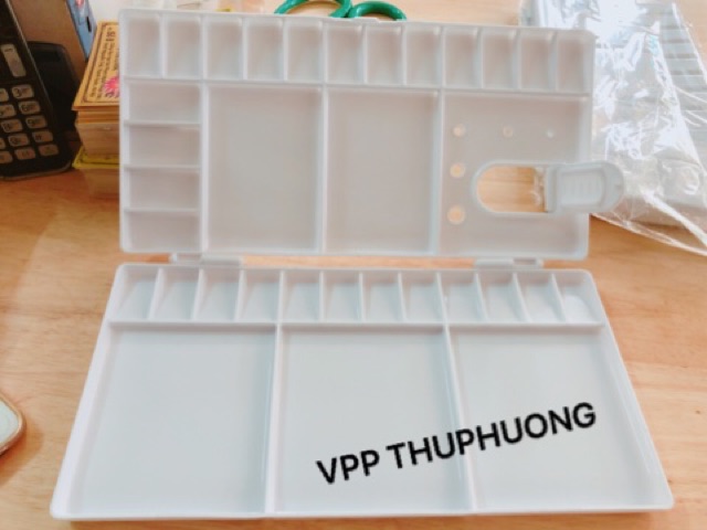 Pallet pha màu ( hình hộp nhựa )