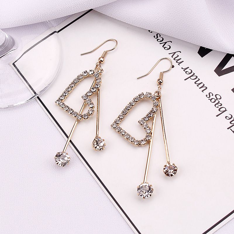 Khuyên tai dáng dài đính đá và ngọc trai phong cách Hàn Quốc mới