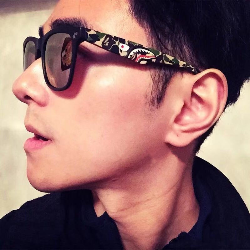 Kính Bape Shark gọng họa tiết Camo Green, mắt kính râm Bape DuSo