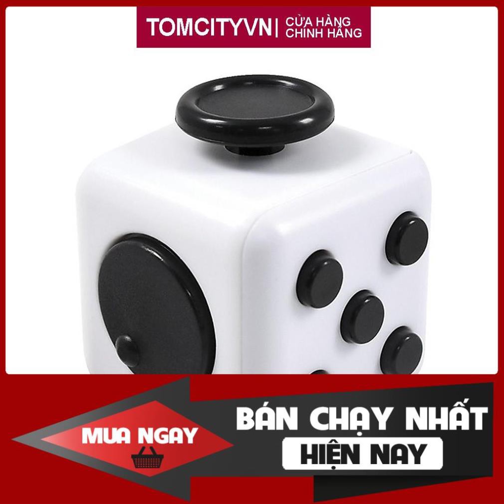 Fidget Cube Quà tặng Kì Diệu giảm stress màu ngẫu nhiên (tặng 02 Xúc Xắc Xí Ngầu)