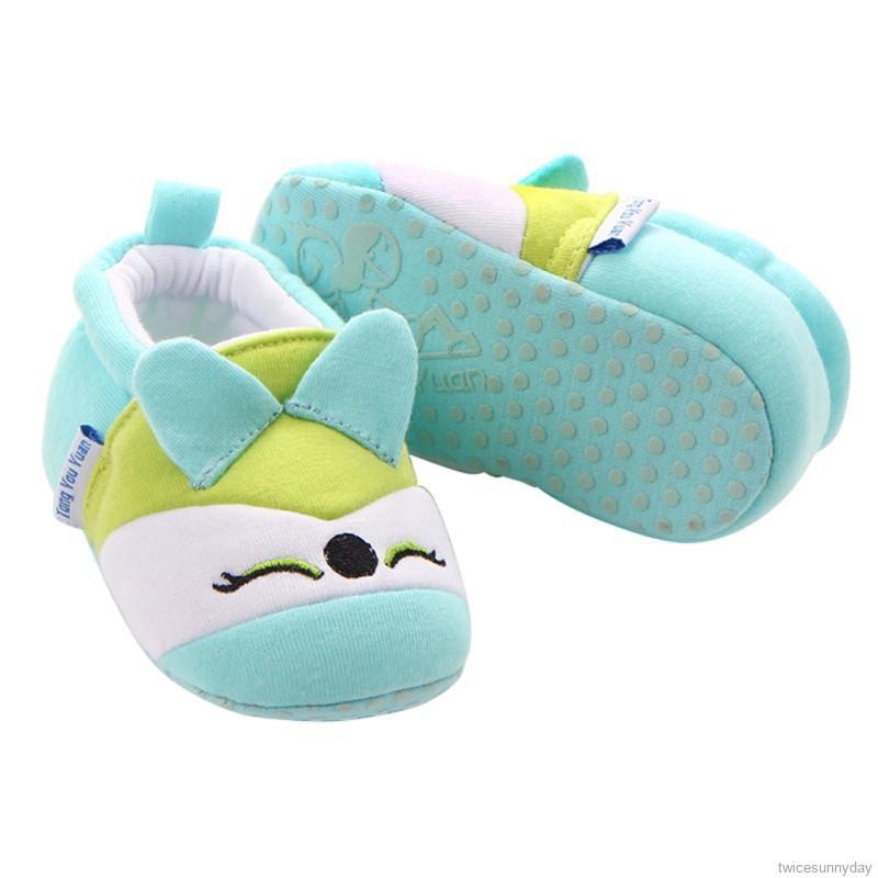 Giày bông dễ thương xinh xắn dành cho bé
