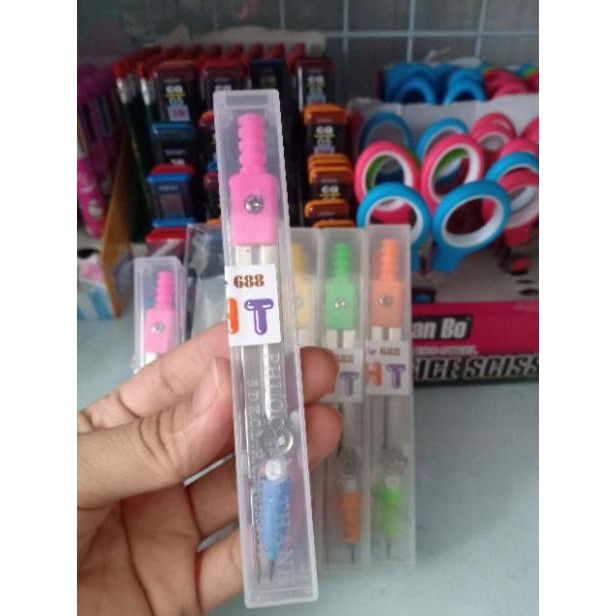 Compa ngòi chị khúc mẫu 688