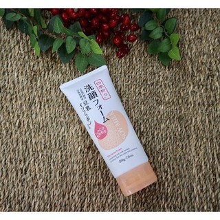 Sữa rửa mặt trắng da Soy Milk The Facial Foam 200g