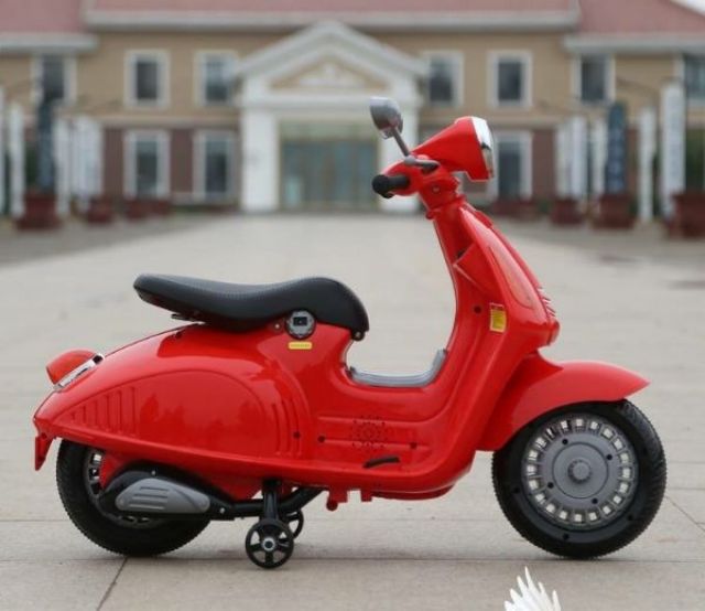 Xe máy điện vespa cho bé