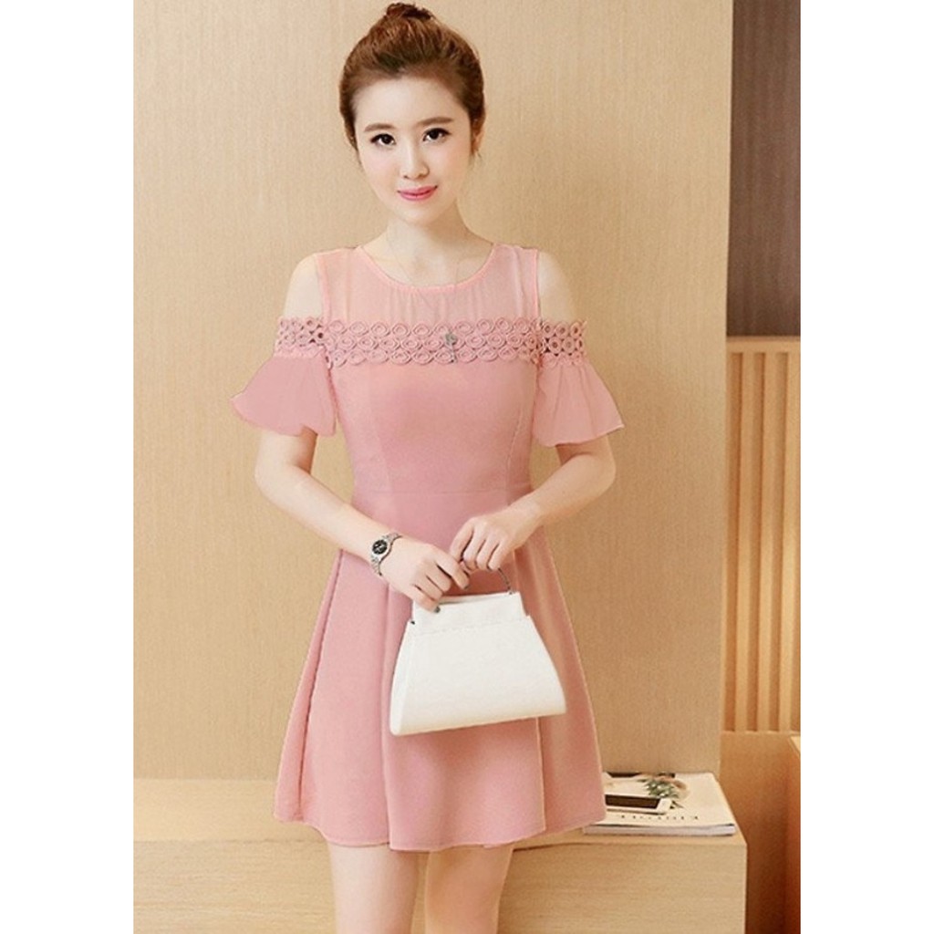Đầm Xòe Trễ Vai Tay Lỡ Phối Ren BY4116