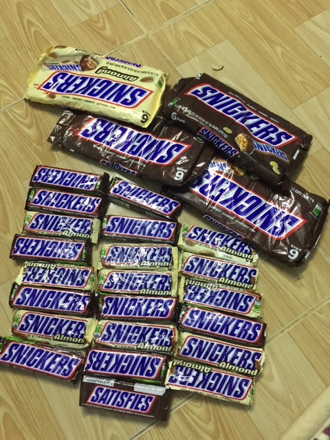 Socola snicker,mm,twix,hershey trắng...khách cần gì ib ạ