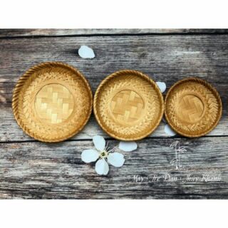 Đĩa tre đựng hạt hướng dương