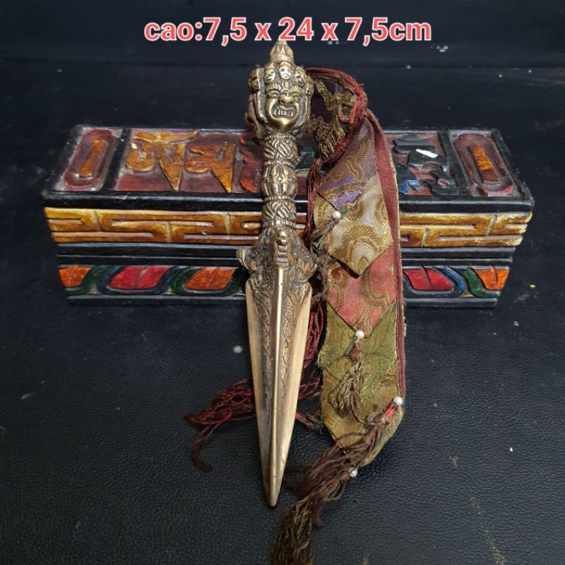 Pháp khí mật tông D@0 phổ ba & Chày kim cang đựng trong hộp gỗ cũ chế tác thủ công nghệ nhân tây tạng phong thủy cực tốt