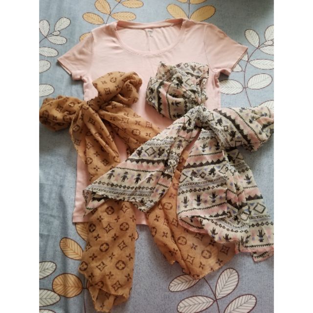 (Tặng 2 khăn lụa siêu đẹp)- Thanh lý áo thun Uniqlo màu hồng nude