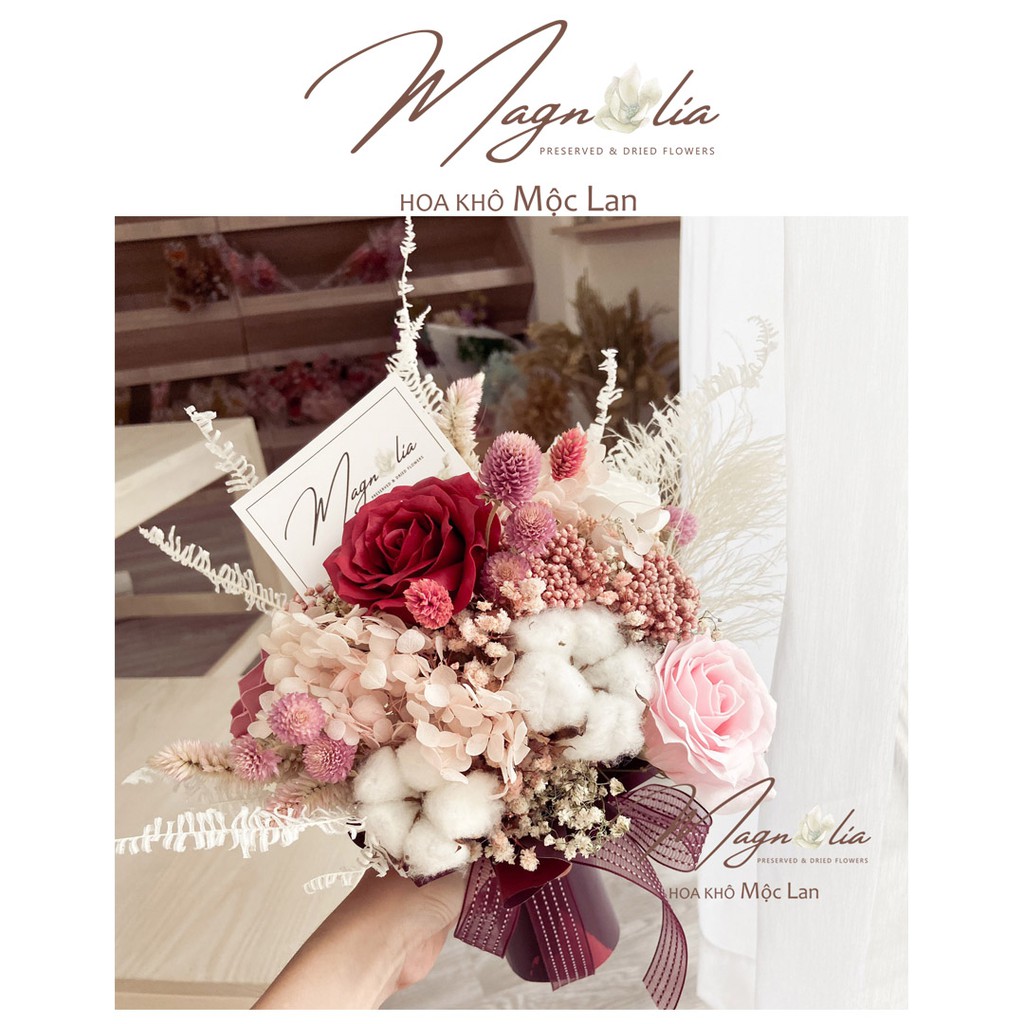 Hoa cưới cầm tay cô dâu tông màu hồng đỏ đô pha trắng vintage sang trọng cổ điển