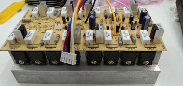 Cục công suất 16 sò 2 kênh 1200w