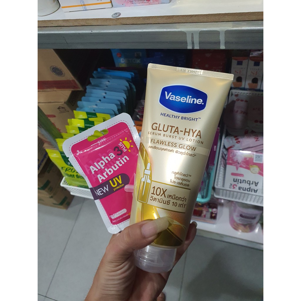 Sữa dưỡng thể Vaseline Healthy Bright Gluta HYA Serum 10X | BigBuy360 - bigbuy360.vn