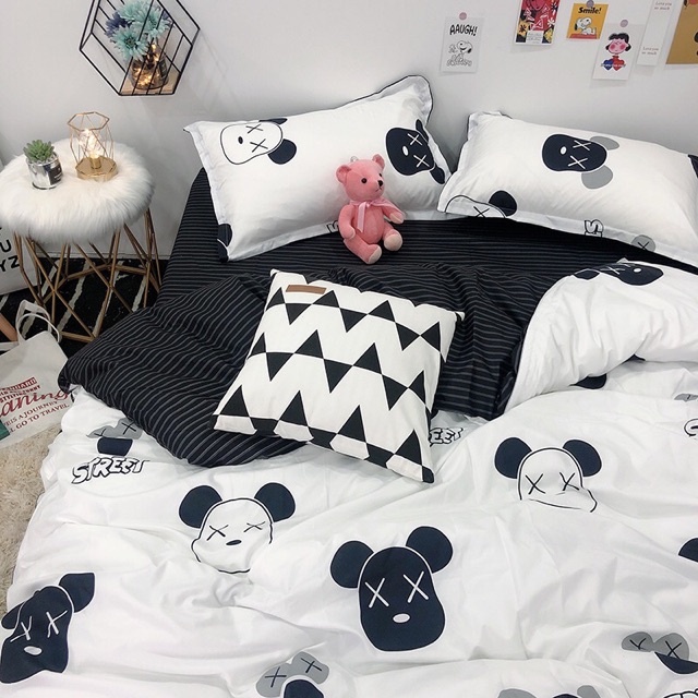 Set Chăn Ga Kaws Trắng Cotton Poly Độc Chất Bền Đẹp (Shinbedding.shop)