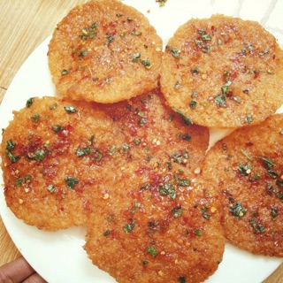 20 gói cơm cháy chiên nước mắm