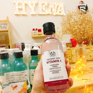 Nước hoa hồng Vitamin E The body Shop 250ml