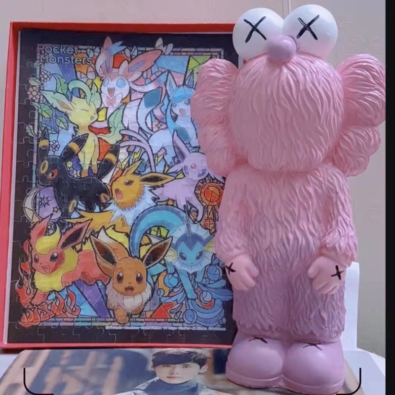Tượng nhựa Vinyl Kaws - dùng để sáng tạo tô tượng