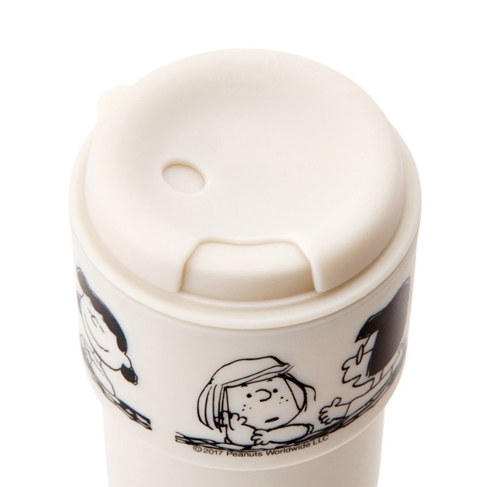 Ly Uống Nước Bằng Nhựa In Hoạt Hình Snoopy Dễ Thương