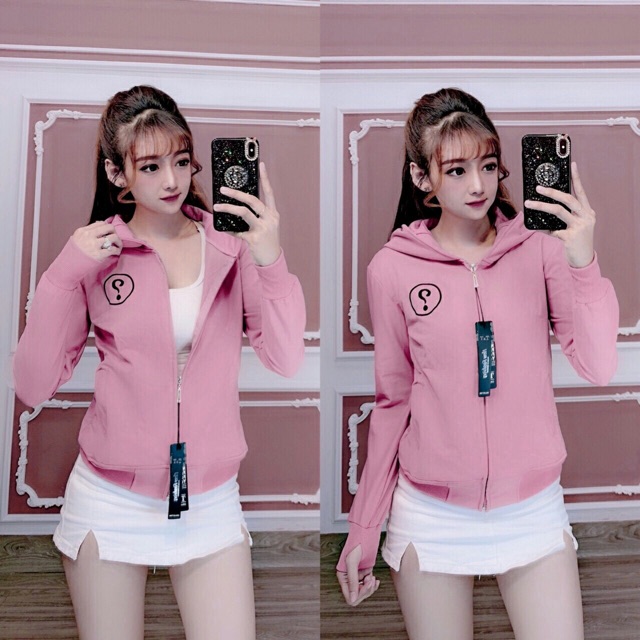 Áo khoác nữ da cá chống nắng form dài thêu chữ What? | BigBuy360 - bigbuy360.vn