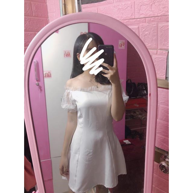Đầm nữ trễ vai trắng phối lưới đính hạt dạo phố, dự tiệc siêu dễ thương[CƯỜM NGẮN | BigBuy360 - bigbuy360.vn