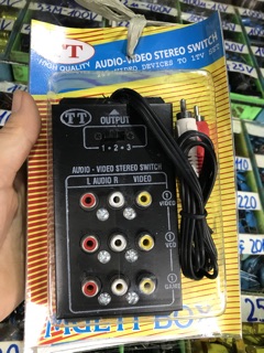 Bộ chia tín hiệu AUDIO- VIDEO STEREO Ra 3