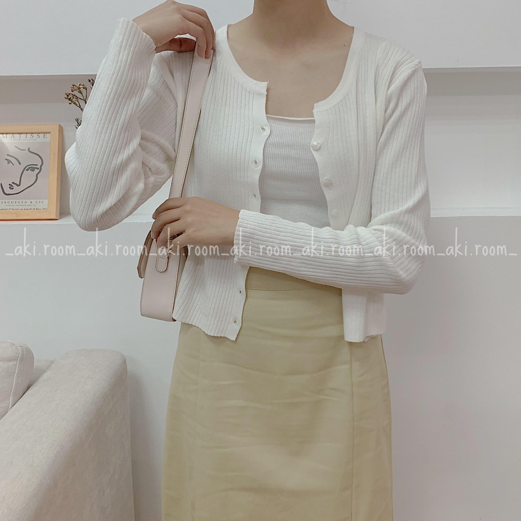 Áo cardigan khuy vuông cổ tròn V