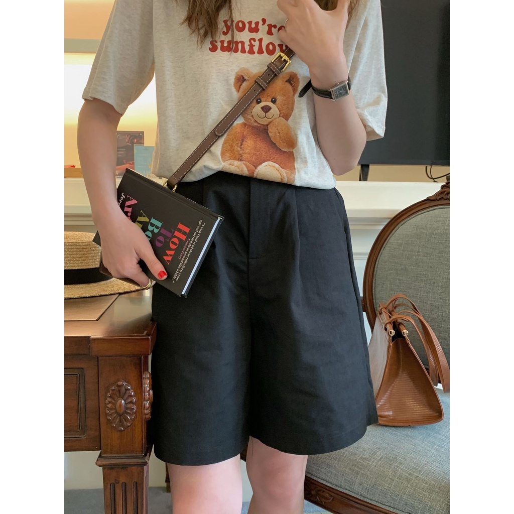 Quần short kaki trơn nữ - Quần đùi lửng dáng suông, form rộng dễ mặc, cá tính, bắt mắt | BigBuy360 - bigbuy360.vn