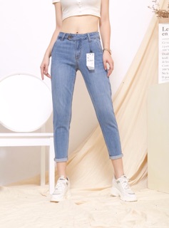 Quần bò cúc lệch