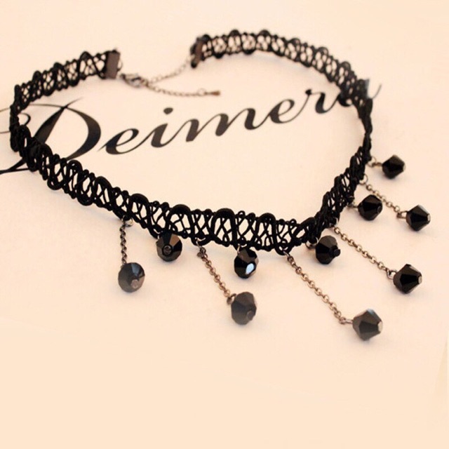 CHOKER REN ĐEO CỔ TUA RUA ĐÁ ĐEN