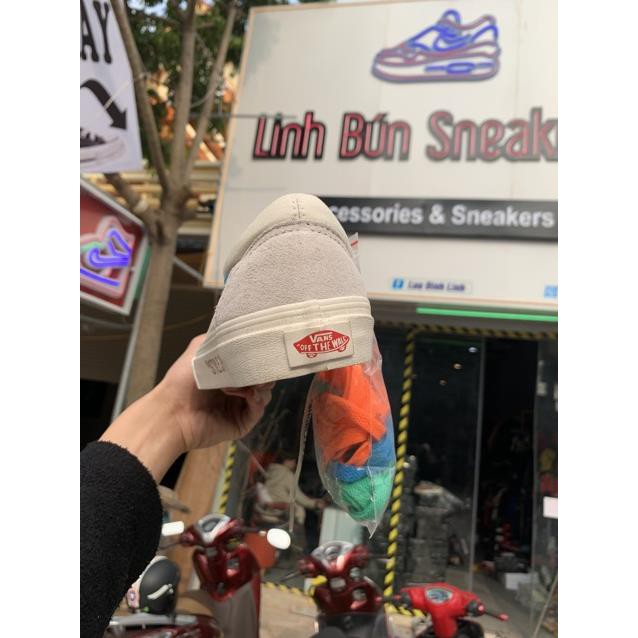 Giày vans style ofw tặng kèm 3 bộ dây giày 3 màu