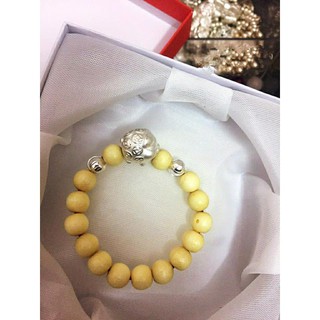 Vòng dâu tằm tuổi heo