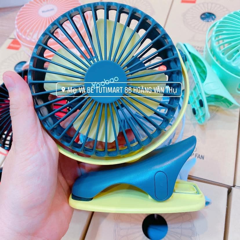 Quạt sạc mini để bàn YOOBAO F04 2500/ 6400 mAh Xoay 720 độ đế kẹp đa năng - Hàng chính hãng